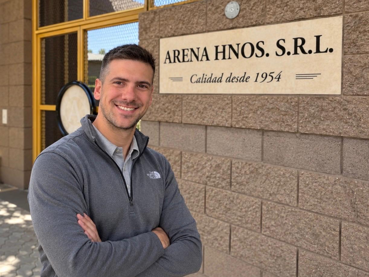 Arena, Andrés